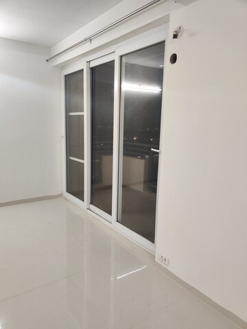 Furnished Amenities in 3 BHK Apartment at Tulip Violet, Sector 69 – for Rent