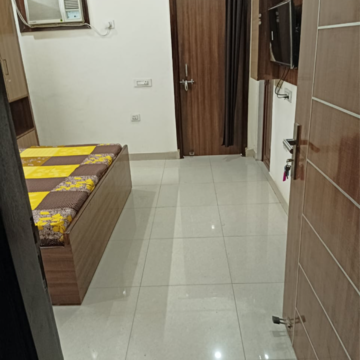 Bathroom in 1 RK Builder Floor at Sector 24 – for Rent
