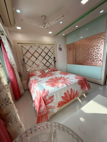 Bedroom in 2 BHK Apartment at DLH Metroview, Andheri West – for Rent