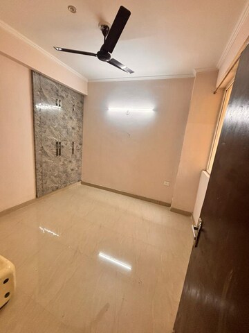 Room in 4 BHK Apartment at Ace Divino, Sector 1 Greater Noida – for Sale