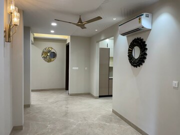 Room in 3 BHK Builder Floor at Ansal Sushant Lok I, Sector 43 – for Sale