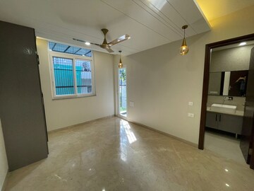 Room in 3 BHK Builder Floor at Ansal Sushant Lok I, Sector 43 – for Sale