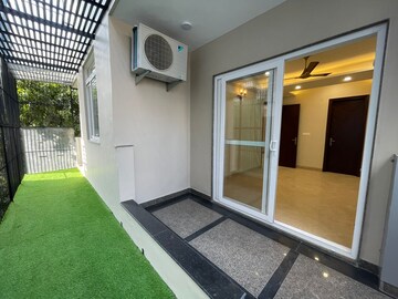 Balcony in 3 BHK Builder Floor at Ansal Sushant Lok I, Sector 43 – for Sale