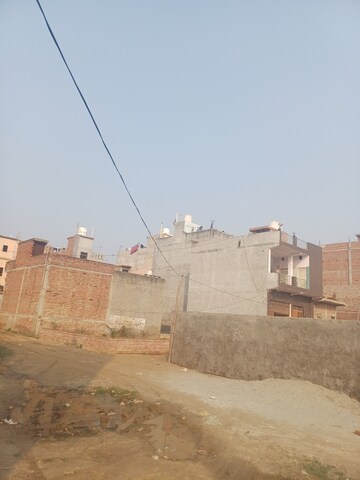  Plot For Sale in Dheeraj Nagar