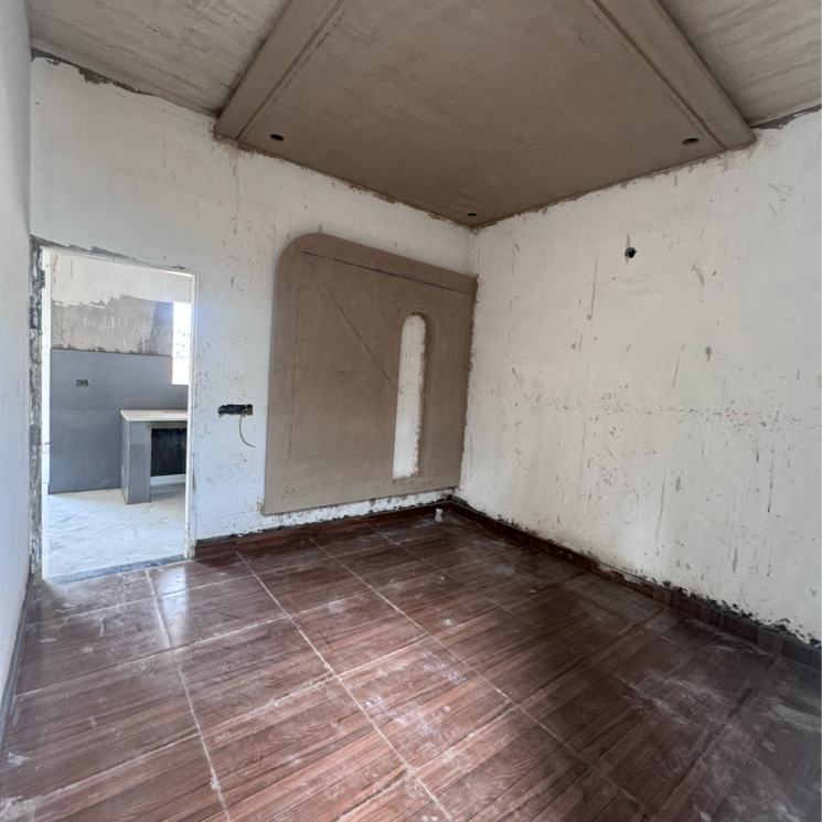 Room, kharar road 3 Bedroom 900 Sq.Ft. Apartment In Kharar Road Mohali 8096904