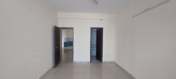 Room in 3 BHK Apartment at Indosam75, Sector 75 – for Rent