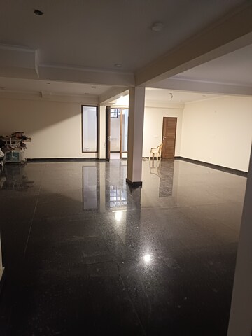 Room in 6+ BHK Villa at Sector 36 – for Sale