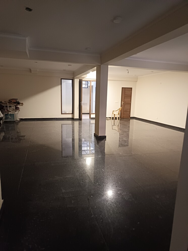 Room, sector 36 6+ Bedroom 210 Sq.Mt. Villa In Sector 36 Noida 8096910