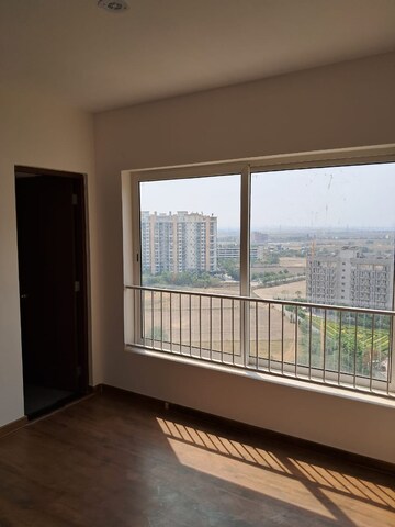 Room in 2 BHK Apartment at Shapoorji Pallonji Joyville Gurgaon, Sector 102 – for Rent