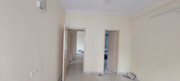 Room in 3 BHK Apartment at Maxblis White House, Sector 75 – for Rent