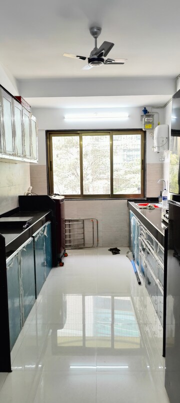 Master Bedroom in 1 BHK Apartment at Sheth Vasant Oasis, Andheri East – for Rent