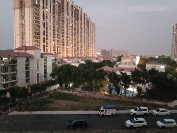 2 BHK Apartment For Rent in Pyramid Elite, Sector 86
