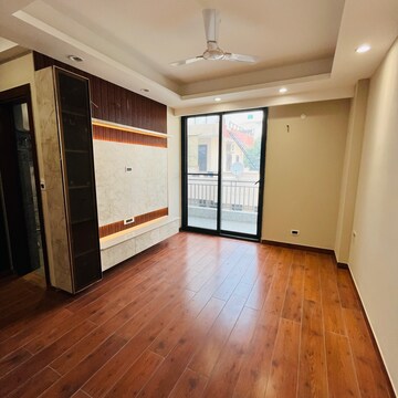 Room in 3 BHK Builder Floor at Palam Vihar Residents Association, Palam Vihar – for Rent