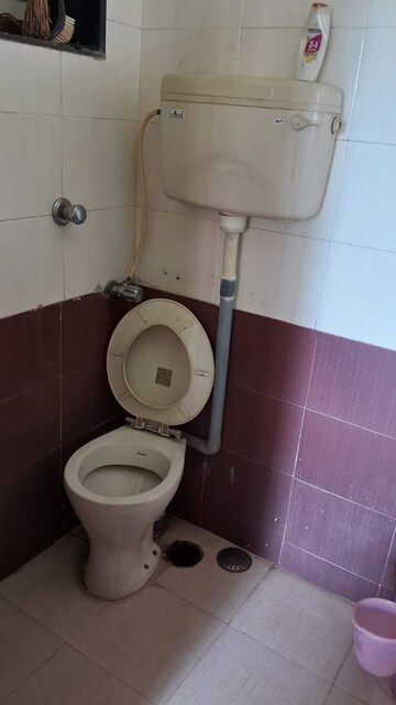 Bathroom in 3 BHK Apartment at Om Shiv Darshan Apartment, Cbd Belapur Sector 15 – for Rent