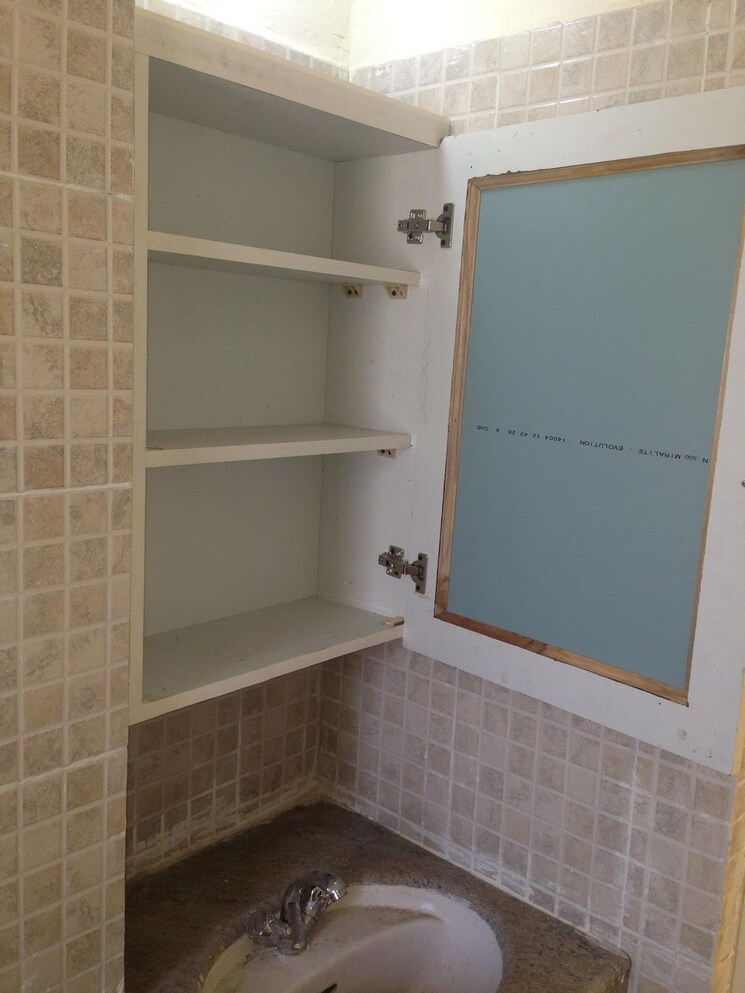 Master Bedroom, paras-tierea 2 Bedroom 925 Sq.Ft. Apartment In Sector 137 Noida 8097038