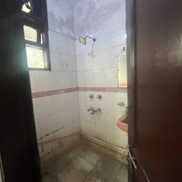 Bathroom in 1 BHK Builder Floor at Khirki Extension – for Rent
