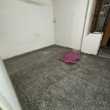 Room in 1 BHK Builder Floor at Khirki Extension – for Rent