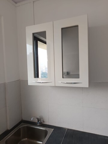 Room in 1 BHK Apartment at Raymond Aashiyana, Vartak Nagar – for Rent