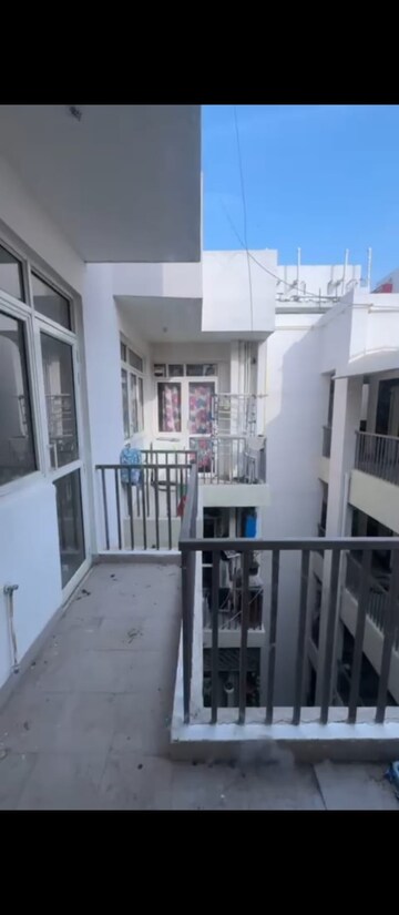 Kitchen in 3 BHK Apartment at Wave Executive Floors, Wave City – for Rent