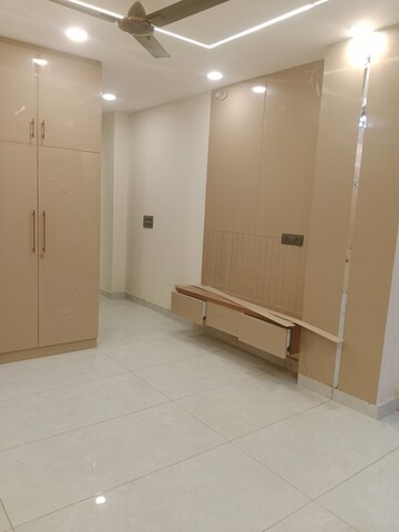 3 BHK Builder Floor For Sale in Sector 73