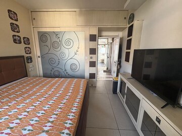 Kitchen in 3 BHK Apartment at Eldeco Utopia, Sector 93a – for Rent