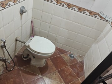Bathroom in 2 BHK Apartment at Tulsidham Complex, Kapur Bawdi – for Rent