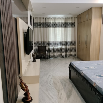 Bedroom in 3 BHK Builder Floor at Sector 46 – for Rent