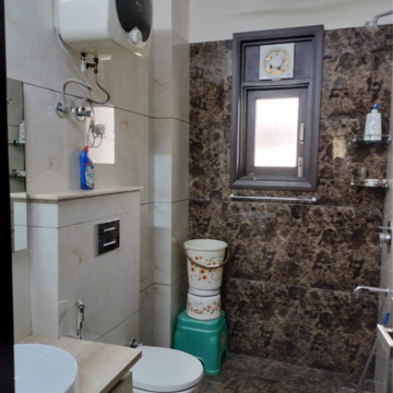 Bathroom in 3 BHK Builder Floor at Sector 46 – for Rent