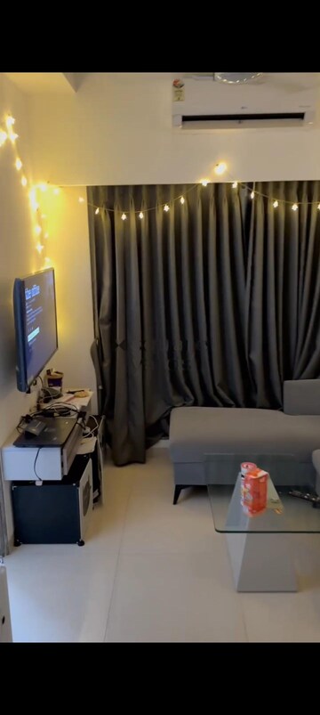 Team Area in 2 BHK Apartment at Dimple 19 North, Kandivali West – for Rent