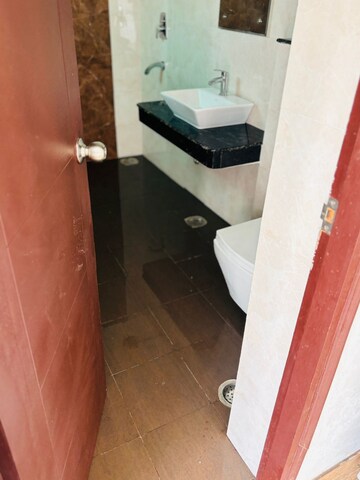 Master Bedroom in 3 BHK Independent House at Gomti Nagar – for Rent
