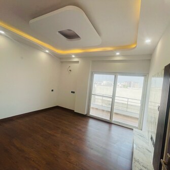 3.5 BHK Builder Floor For Rent in Hong Kong Bazaar Sector 56 Gurgaon  8097444