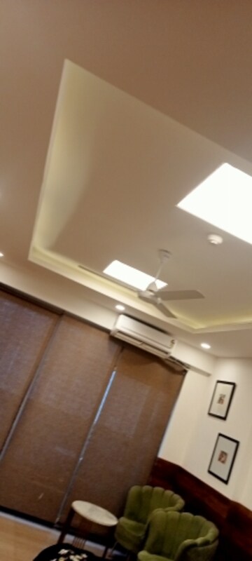 Furnished Amenities in Studio Apartment at Gaur City Center, Sector 4, Greater Noida – for Rent