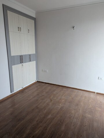 Room in 3 BHK Apartment at ABA Cherry County, Tech Zone 4 Greater Noida – for Rent
