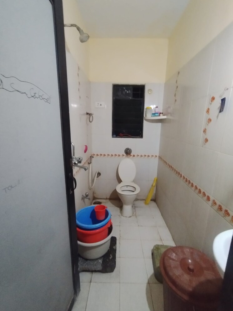 Bathroom, parshwanath-galaxy 2 Bedroom 700 Sq.Ft. Apartment In Ghodbunder Road Thane 8097463