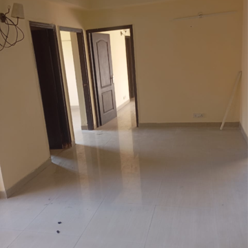 Room in 3 BHK Apartment at Nimbus The Hyde park, Sector 78 – for Rent