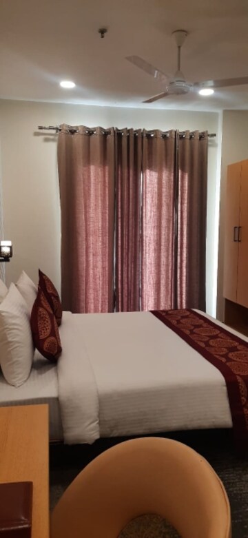 Bedroom in 2 BHK Apartment at Gaur City 7th Avenue, Sector 4, Greater Noida – for Rent