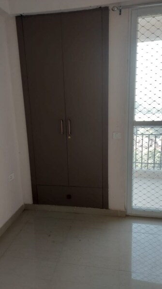 2 BHK Apartment For Rent in Gaur City 7th Avenue Sector 4, Greater Noida Greater Noida  8097464