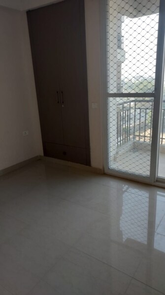 2 BHK Apartment For Rent in Gaur City 7th Avenue Sector 4, Greater Noida Greater Noida  8097464