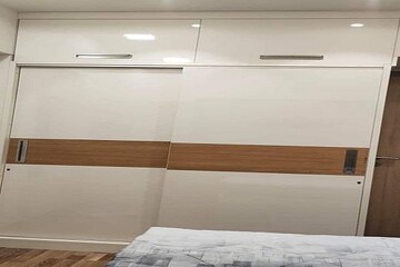 Furnished Amenities in 2 BHK Apartment at The Wadhwa The Address, Ghatkopar West – for Rent