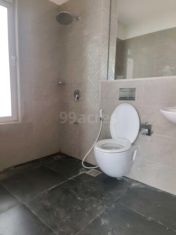 Bathroom in 3.5 BHK Apartment at Omkar Alta Monte, Malad East – for Rent