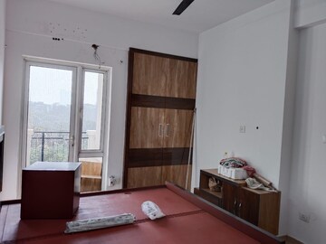 Living Room in 3 BHK Apartment at Moti Nagar – for Rent