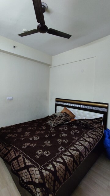 Bedroom in 3 BHK Apartment at Moti Nagar – for Rent