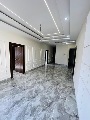 Room in 3 BHK Builder Floor at Ballupur – for Sale
