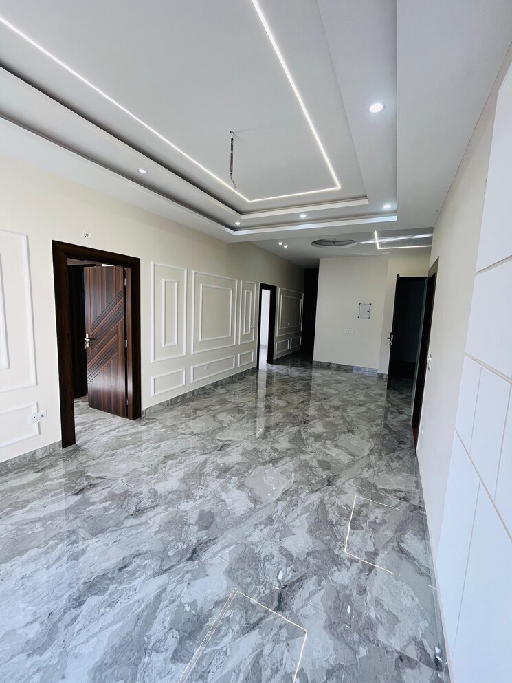 Room, ballupur 3 Bedroom 2200 Sq.Ft. Builder Floor In Ballupur Dehradun 8097593