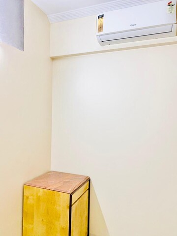  Pg For Rent in Worli