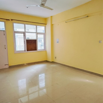 Room in 3 BHK Apartment at HBH Galaxy Apartments, Sector 42 – for Rent