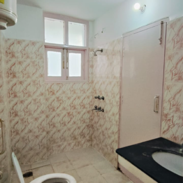 Bathroom in 3 BHK Apartment at HBH Galaxy Apartments, Sector 42 – for Rent