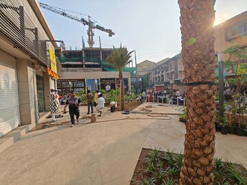  Shop – Exterior View View at Lodha Vista, Lower Parel - for Rent