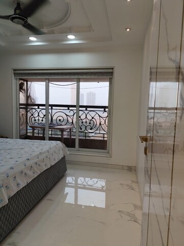 Bedroom in 3 BHK Apartment at Sai Tharwanis Heights, Sanpada – for Rent