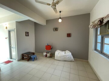 Master Bedroom in Studio Apartment at Camorlim – for Rent